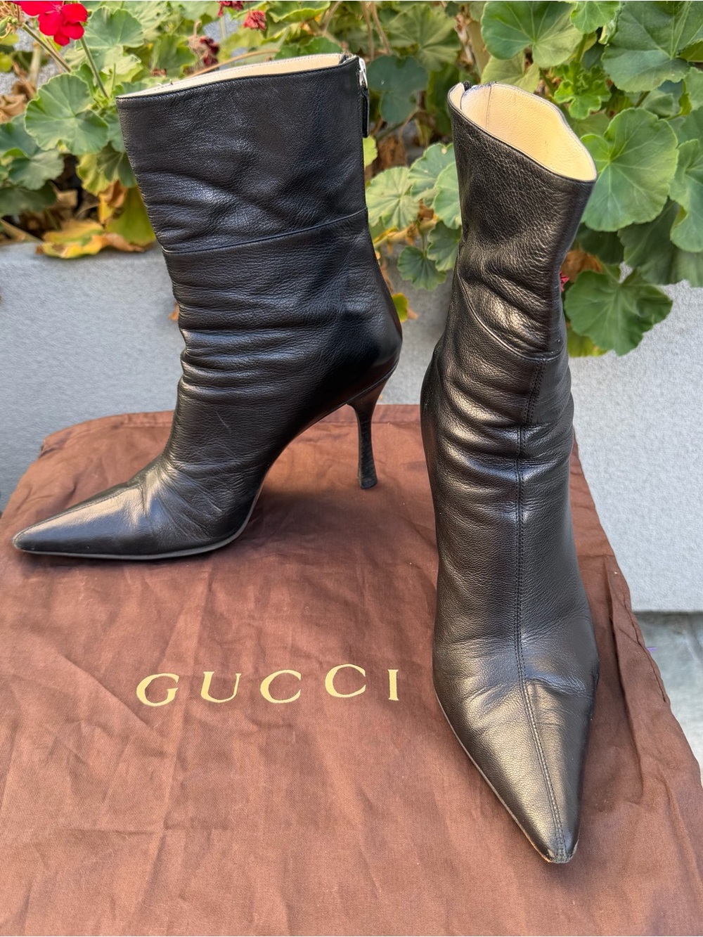 Vintage Gucci by Tom Ford Black Leather Pointed Toe Boots Size 8.5 B Authentic